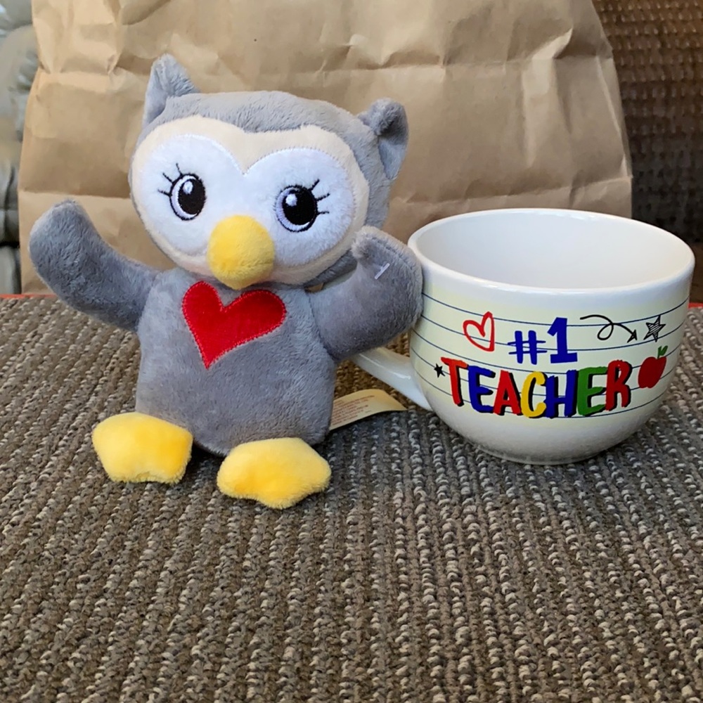 NWT #1 Teacher stuffed owl w/ mug